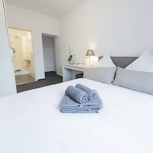 berolina-haus.topcolognehotels.com/